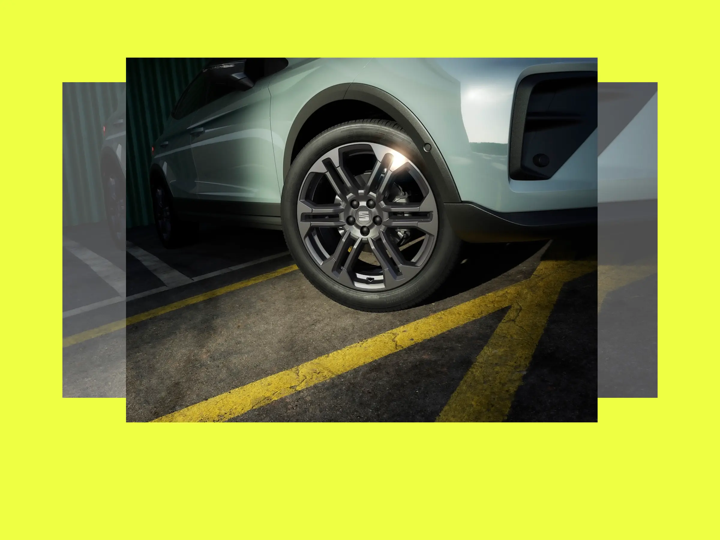 Detailansicht des SEAT Arona Vorderrads mit sportlichem Felgendesign